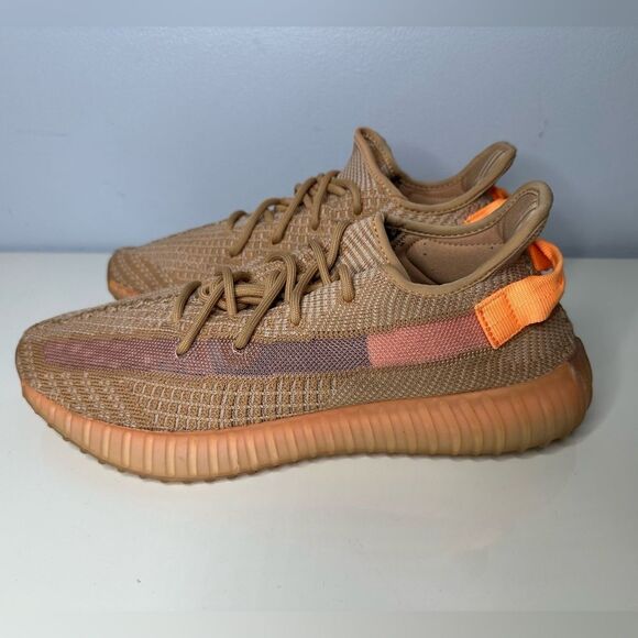 Adidas Yeezy Boost 350 V2 Clay Size Mens 11 Sneakers Shoes EG7490 - Picture 1 of 7